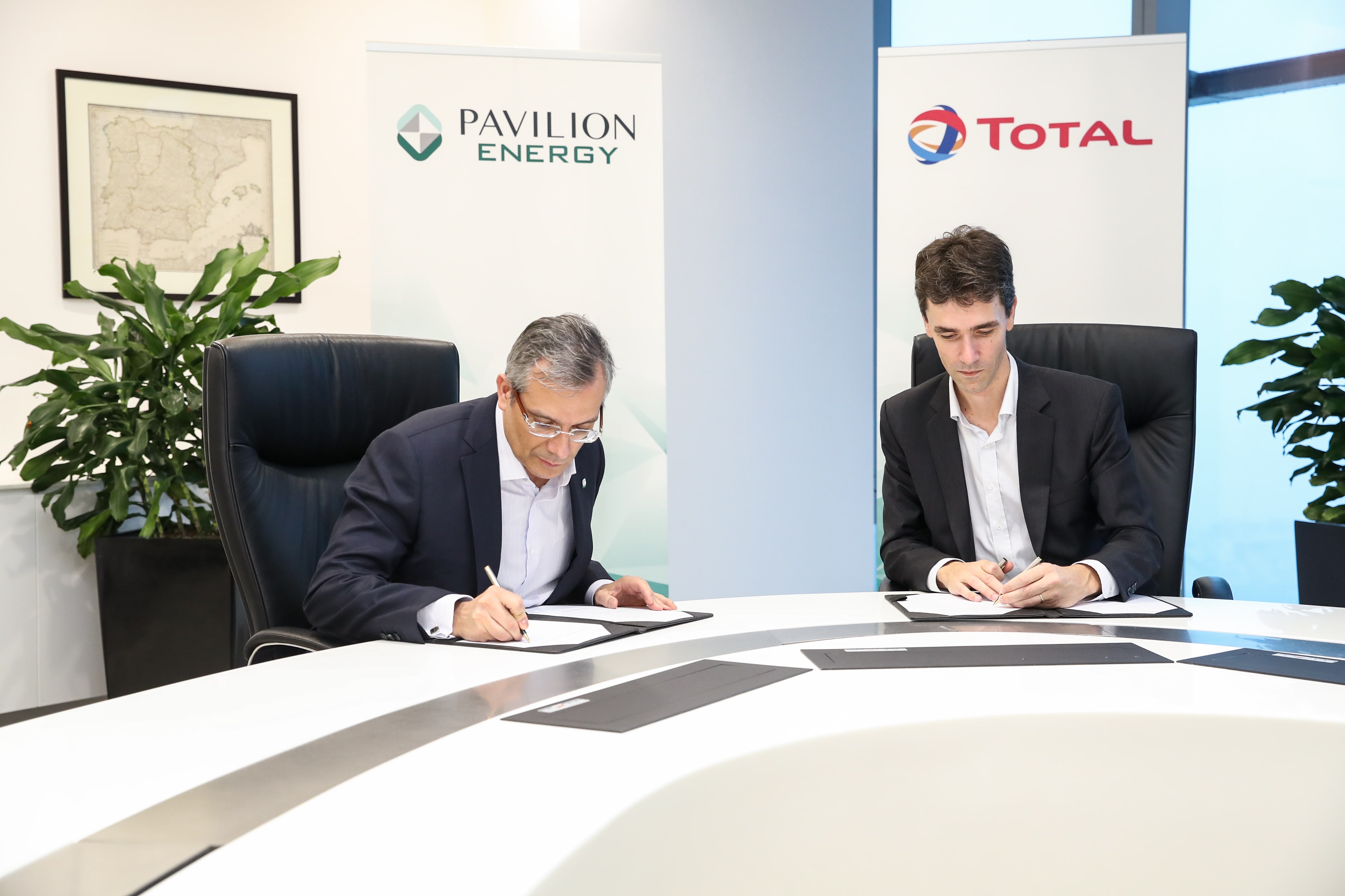 Pavilion Energy & Total Affirm LNG Bunkering Partnership_2